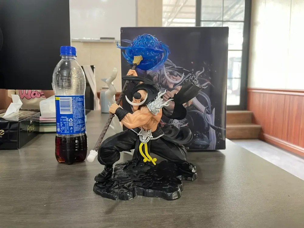One Piece Anime Figure White Beard Edward Newgate POP Max Action Figure Light Collection Decorations Statue Model Toy