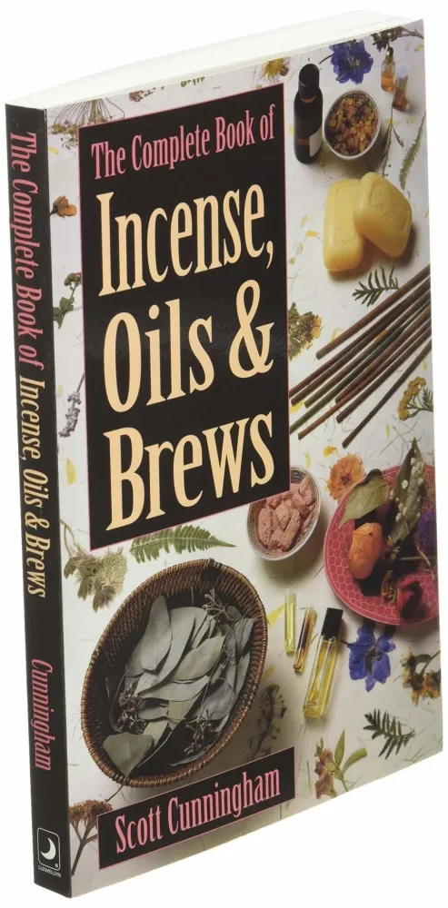 Complete Book Incense, Oils and Brews - Scott Cunningham