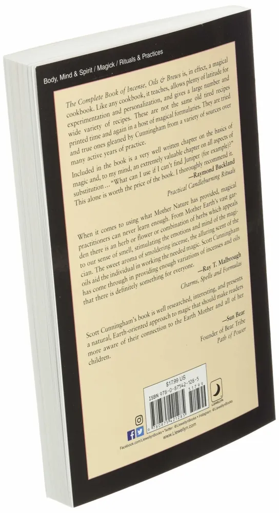 Complete Book Incense, Oils and Brews - Scott Cunningham