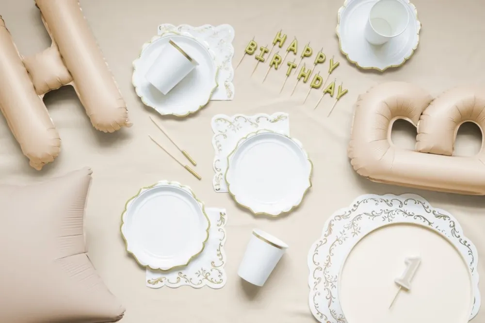Beige kynttilä vaaleanpunainen 14cm 12kpl