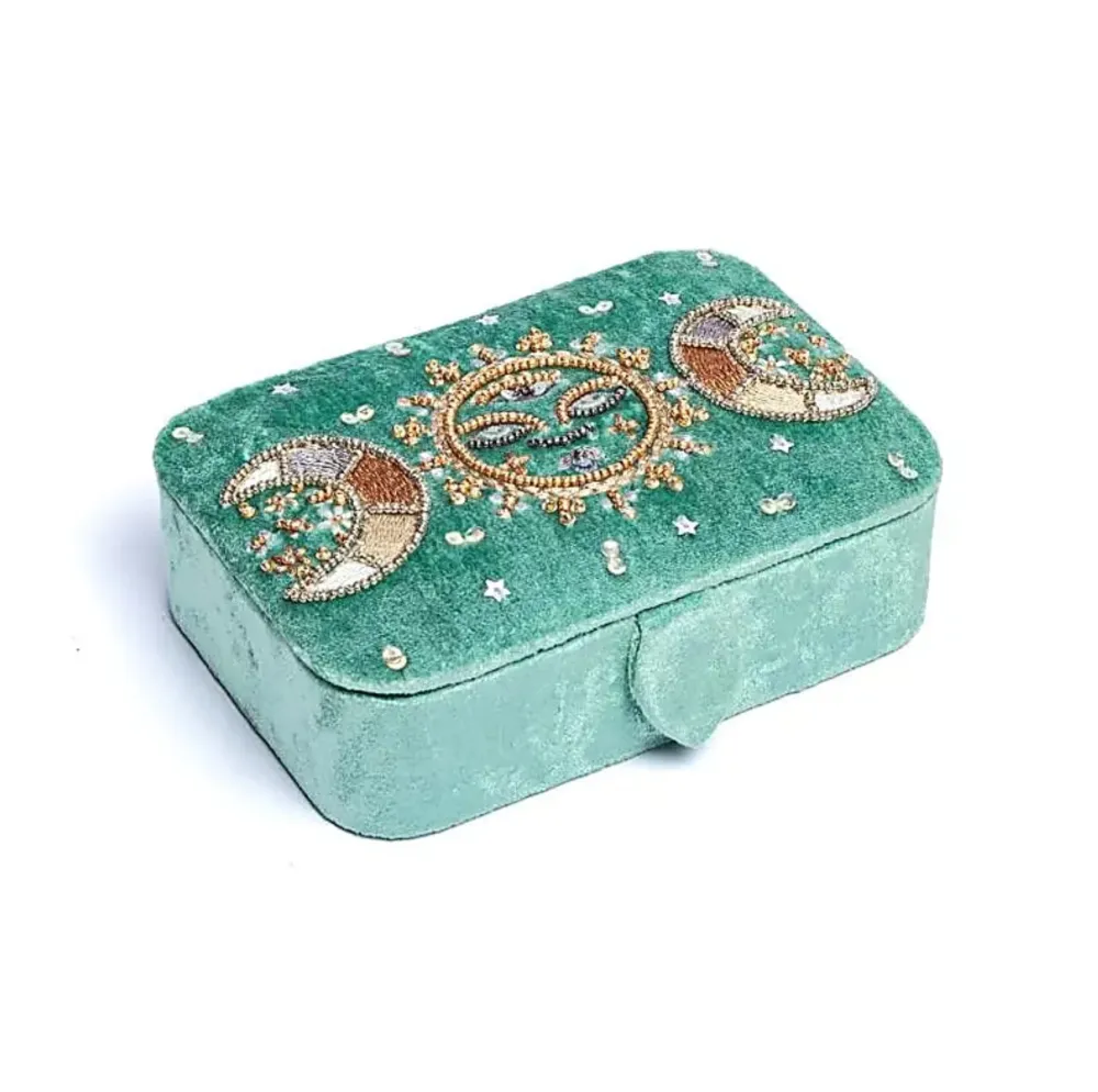 Mintunvihreä samettirasia – Kuunvaihesymboli