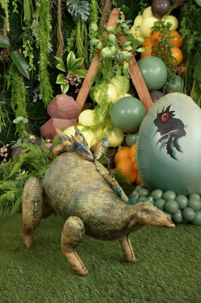 Jurassic World Stegosaurus folio ilmapallo, 112x51 cm, sekoitus