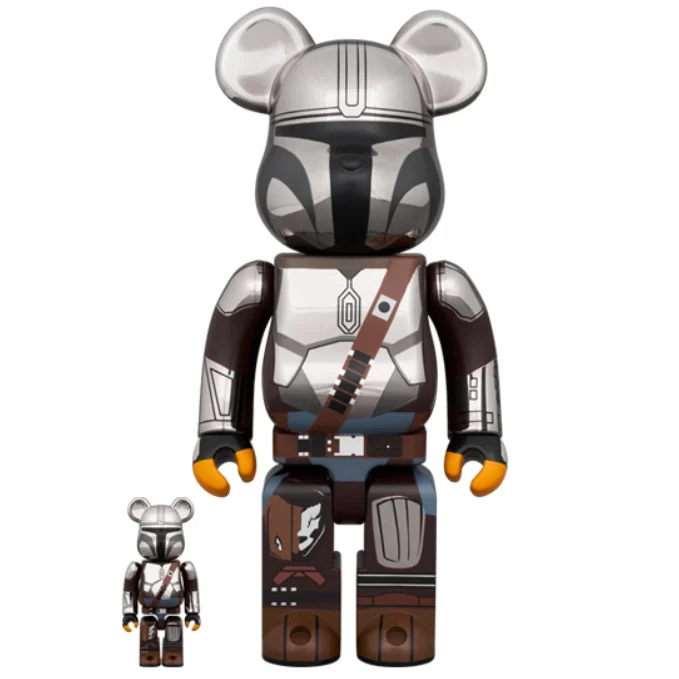 400 % & 100 % Bearbrick – Mandalorian Chrome edition (BWWT3)