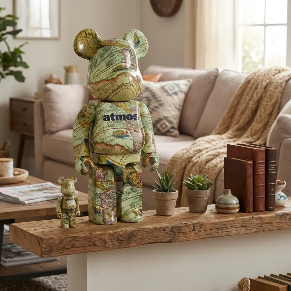 400 % & 100 % Bearbrick -setti – Atmos - Aged Map