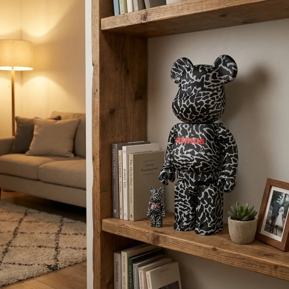 400 % & 100 % Bearbrick -setti – Atmos - Reverse Elephant