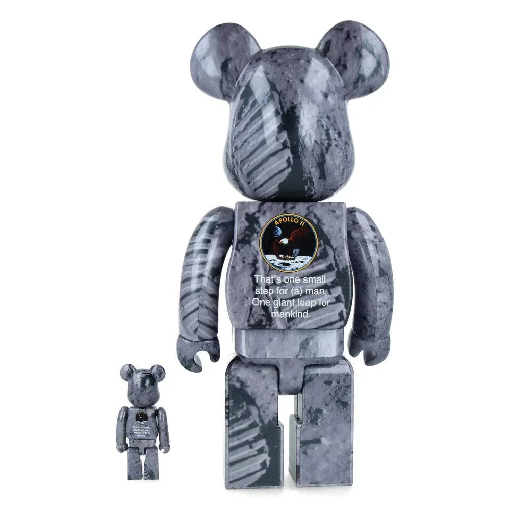400% & 100% Bearbrick -setti - Moon Footprints (NASA)