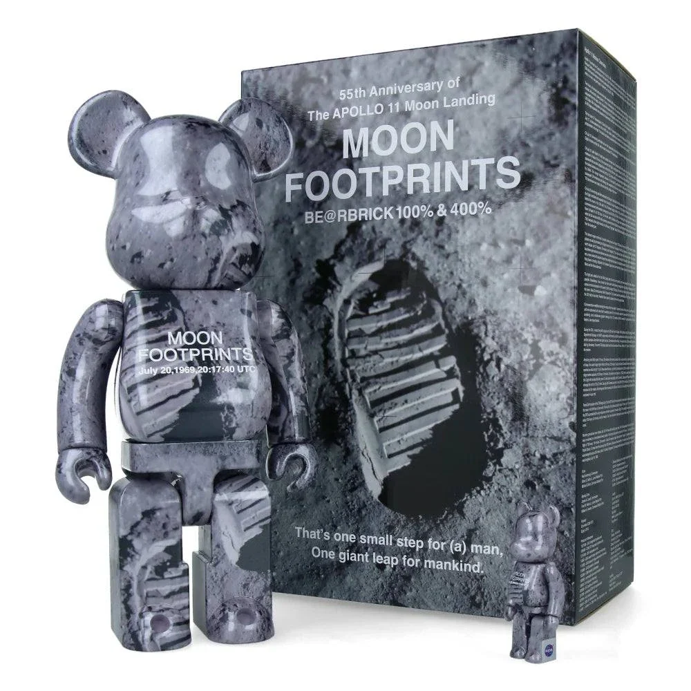 400% & 100% Bearbrick -setti - Moon Footprints (NASA)
