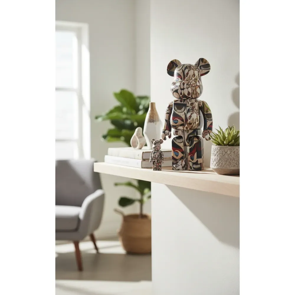 400% & 100% Bearbrick -setti – Phil Frost