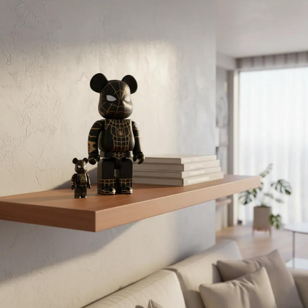 400 % & 100 % Bearbrick – Spiderman – No Way Home (Black & Gold Suit)