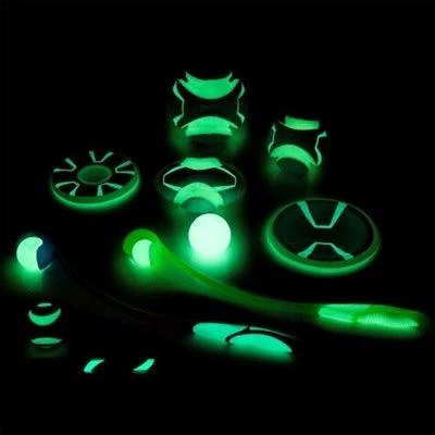 Chuckit Max Glow Ultra Squeeker -pallo, vihreä - pimeässä hohtava pallo