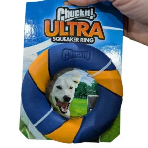 Chuckit Ultra Squeaker Ring - Tuntikausia aktiivista leikkihauskaa