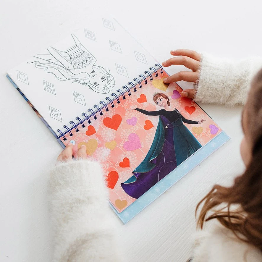 Frozen Craft Book numero tarrat
