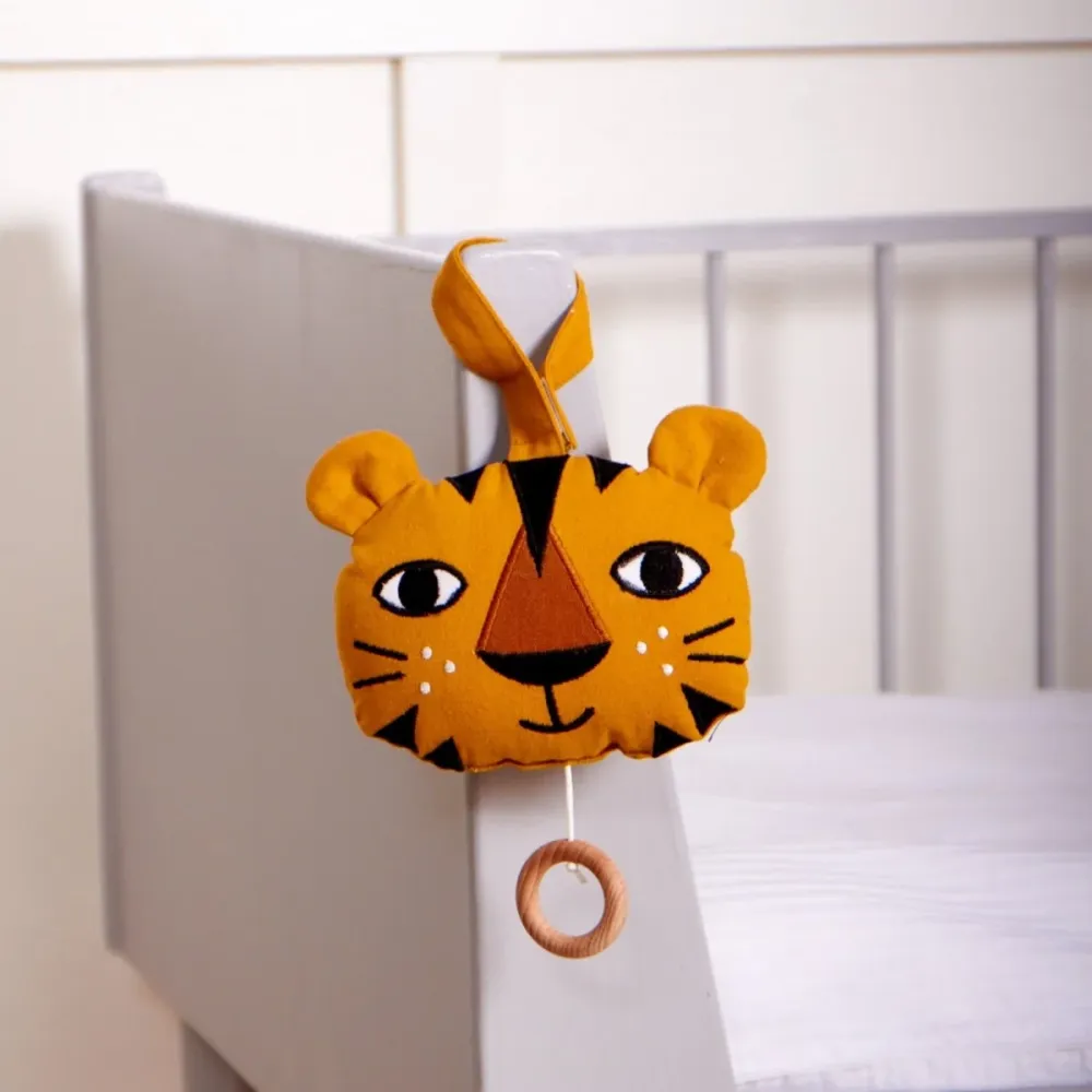 Kämppäkaveri musiikki riipus Baby Tiger