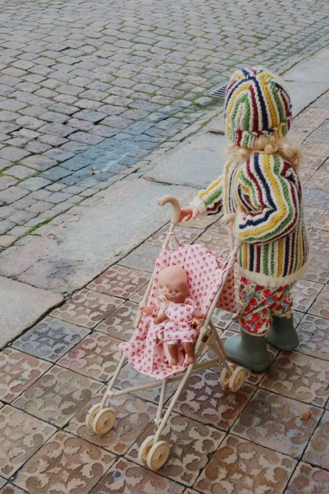 Konges Sløjd Nuken vaunut Rosie Rose 56cm