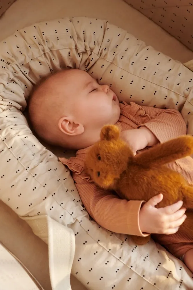 Liewood Pehmolelu Binnie Bear Small Golden Caramel kultainen karamelli