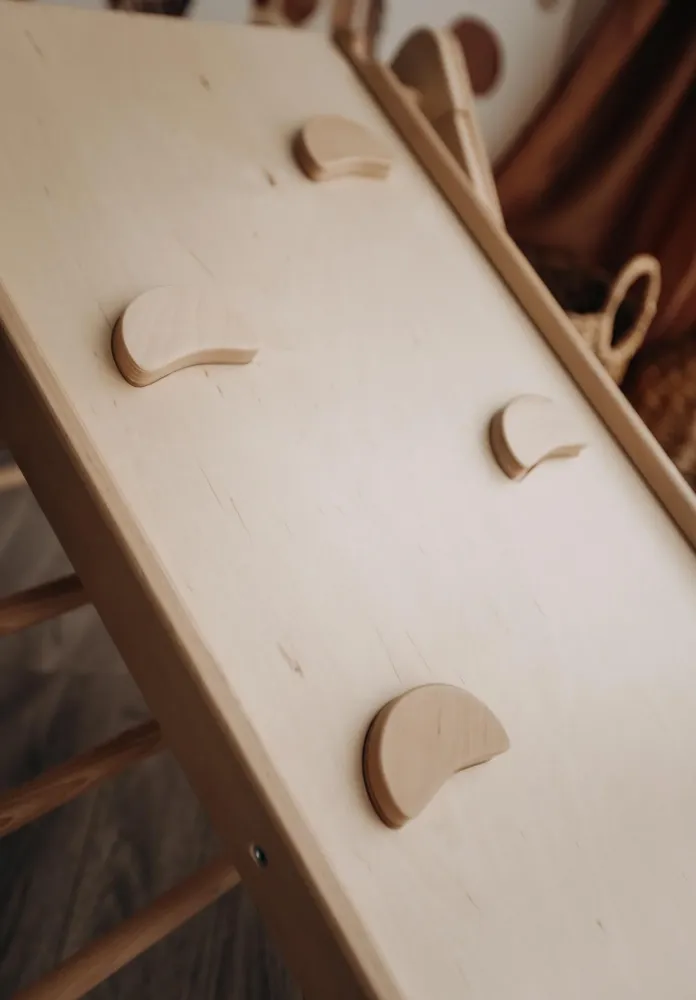 Lunatoys Piklerin kolmio – Montessori-kiipeilyteline taaperoille