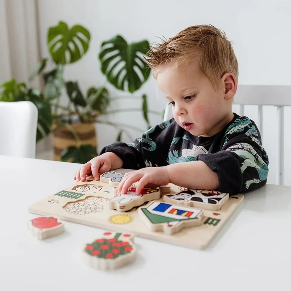 Miffy Puzzle maatilan pihalla