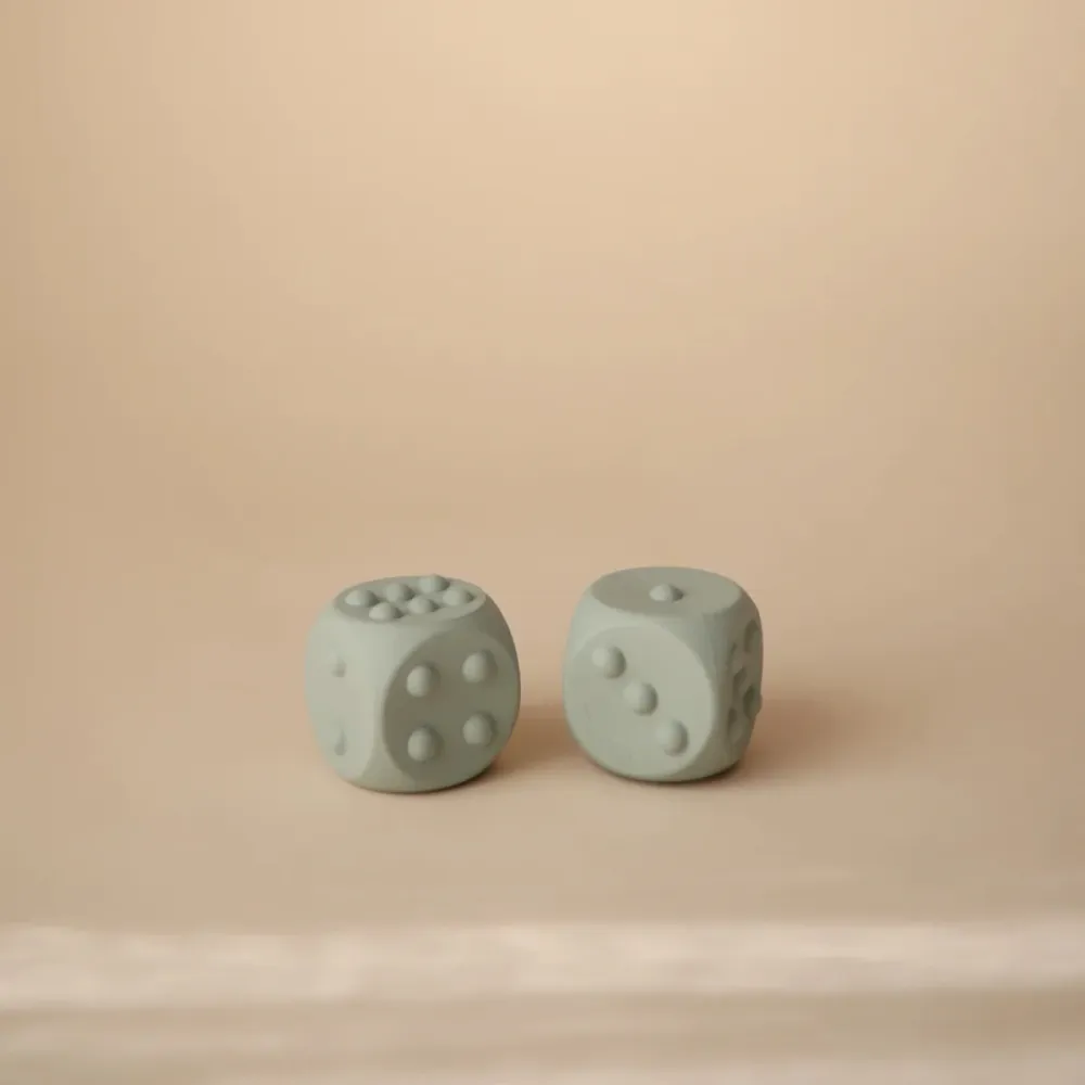 Mushie Educational Toy Dice Cambridge Blue/ Shitting Sands 2kpl