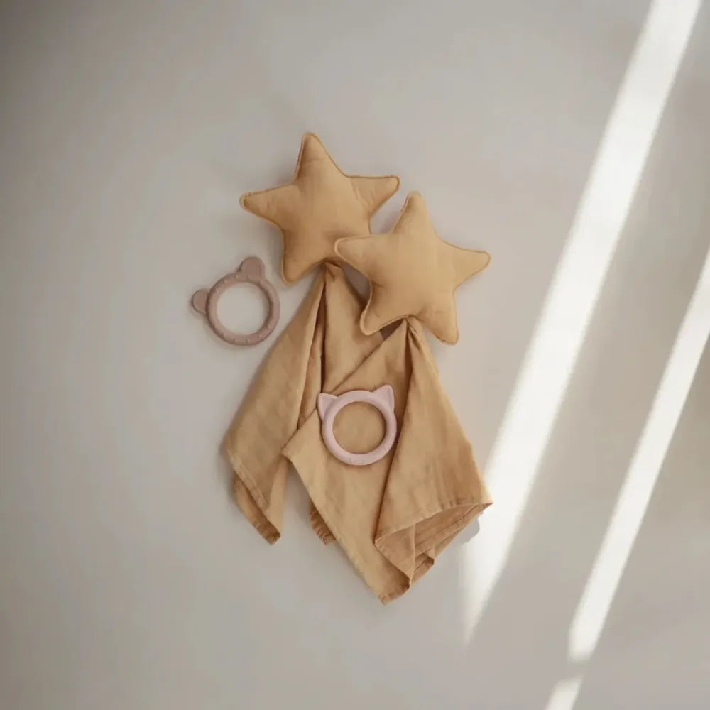 Mushie pehmoinen peitto Lovey Star Fall Yellow - syksyinen keltainen