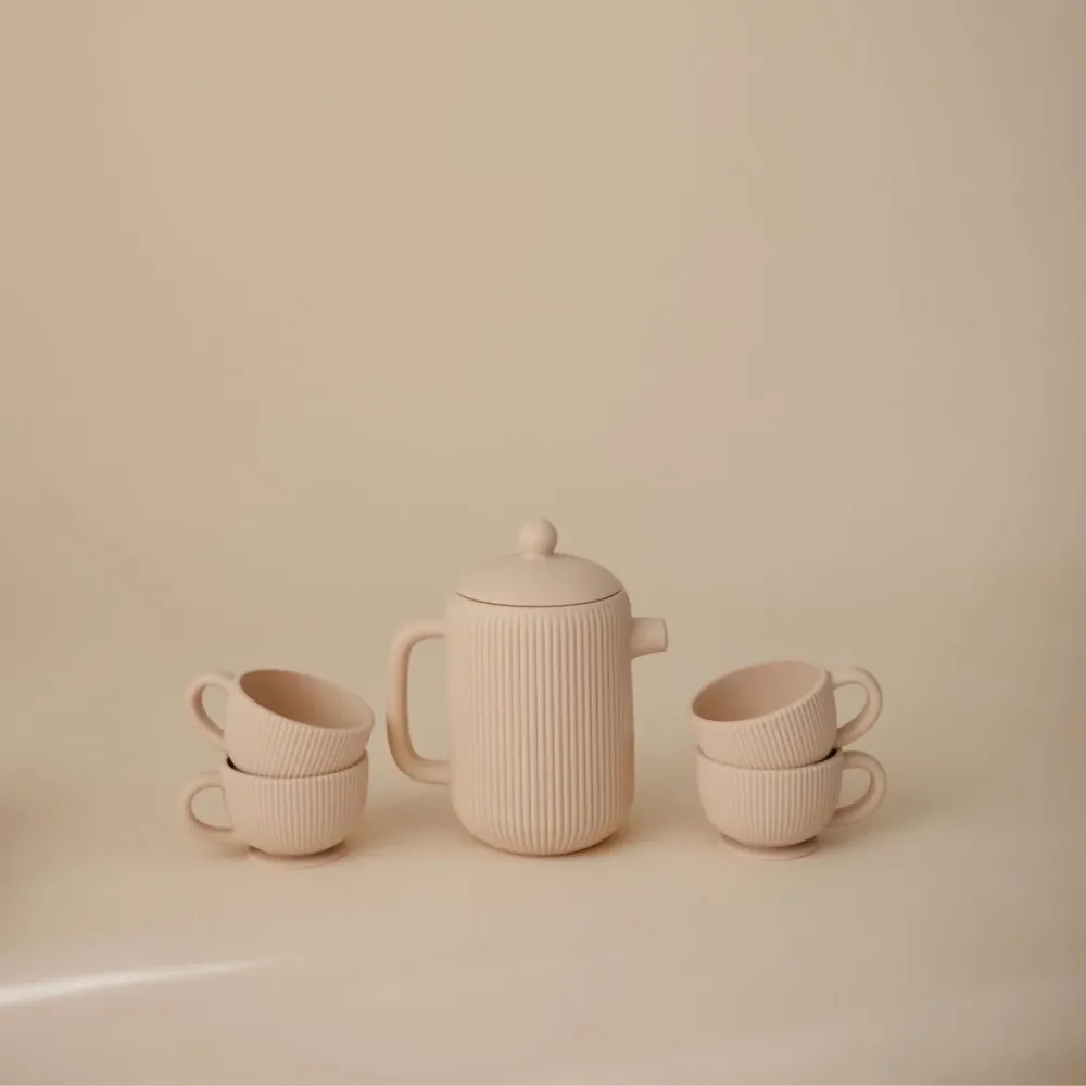 Mushie Toy Tea Set silikoni siirtyvä hiekka