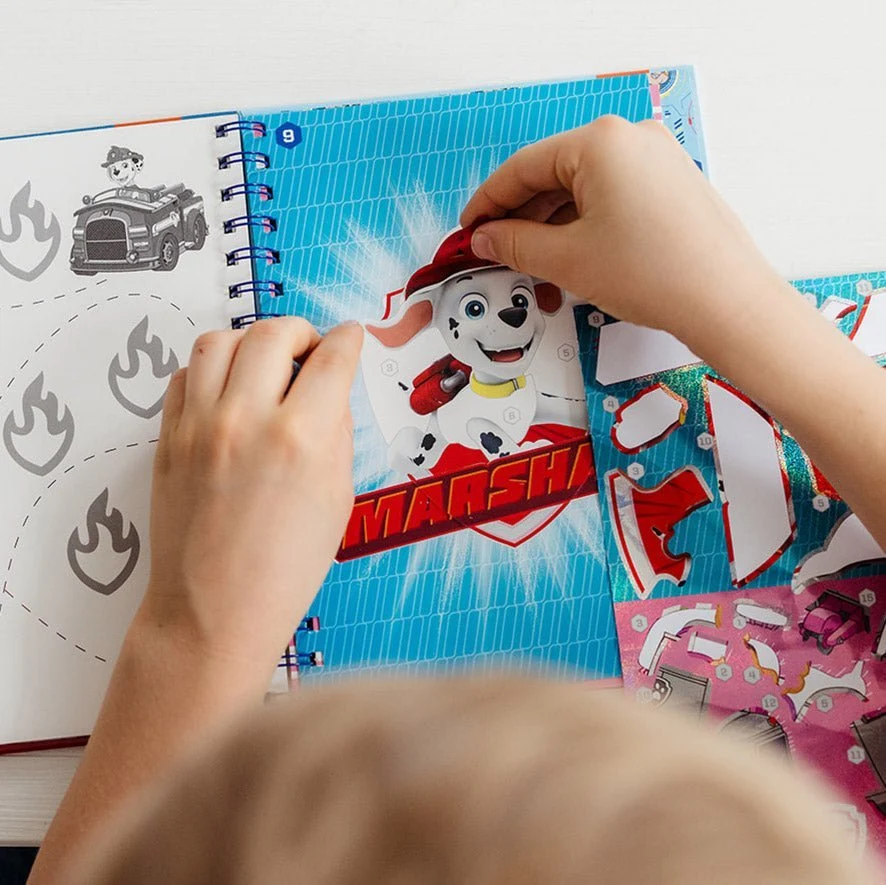 Paw Patrol Craft Book numero tarrat