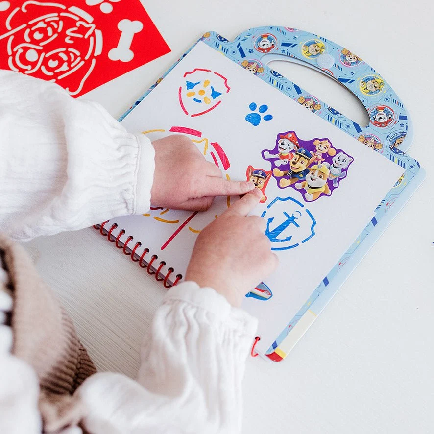 Paw Patrol käsityökirja