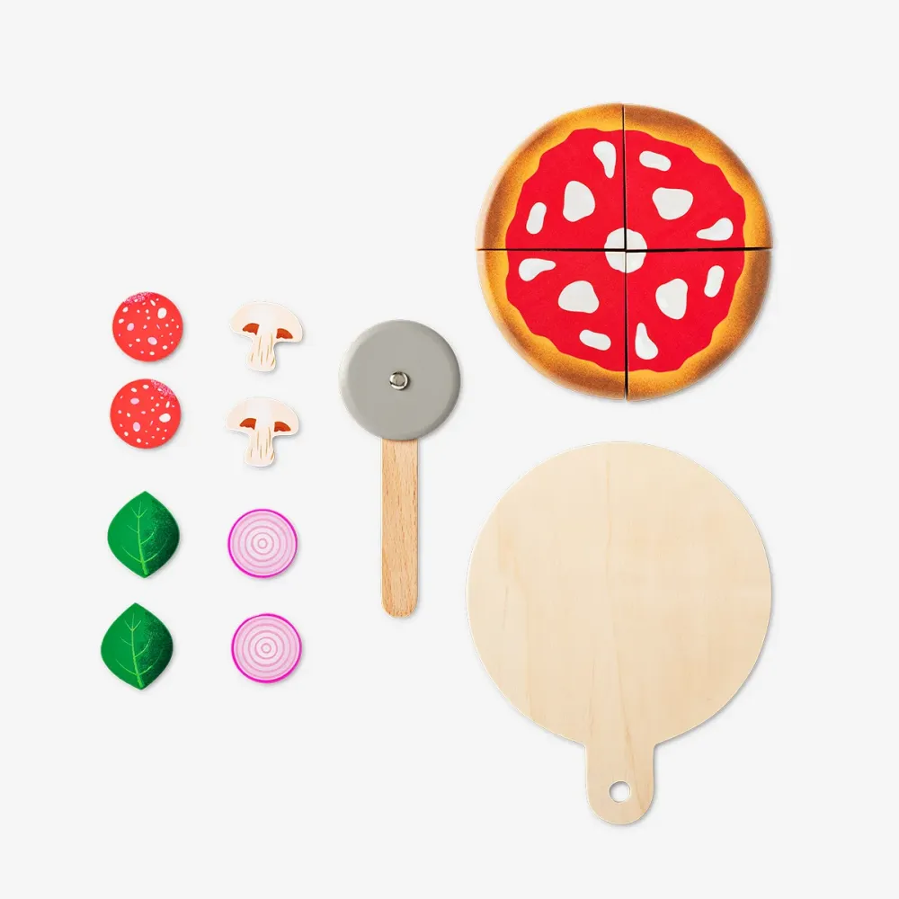 Puinen pizza leikkiväline