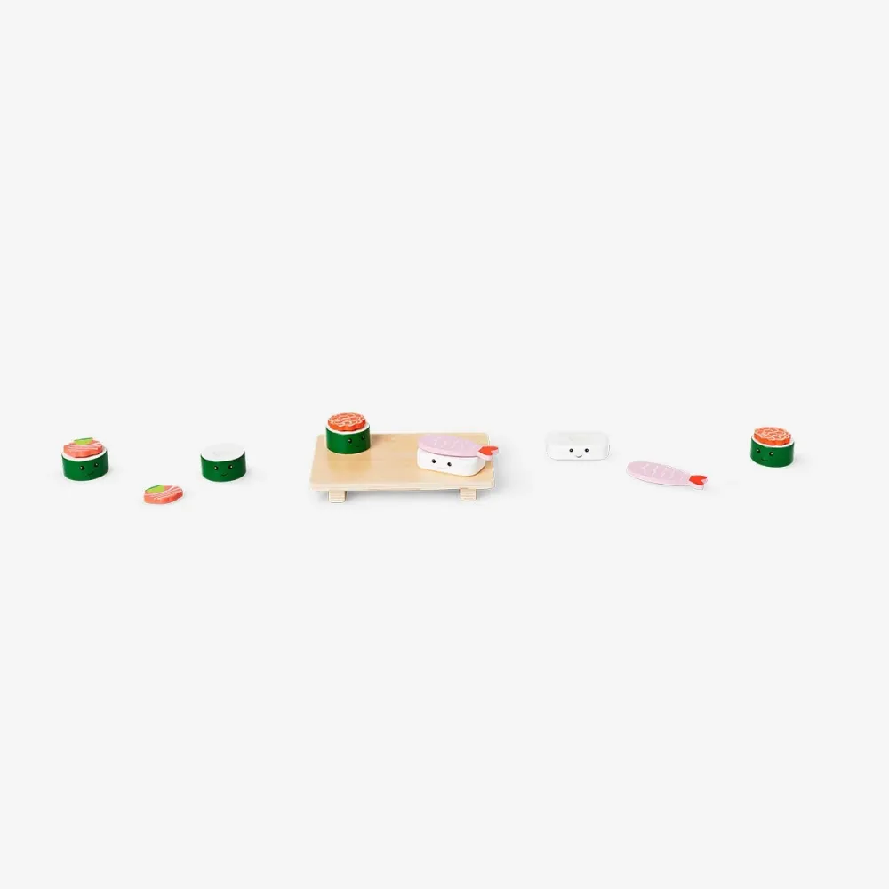 Puinen sushi leikkisetti