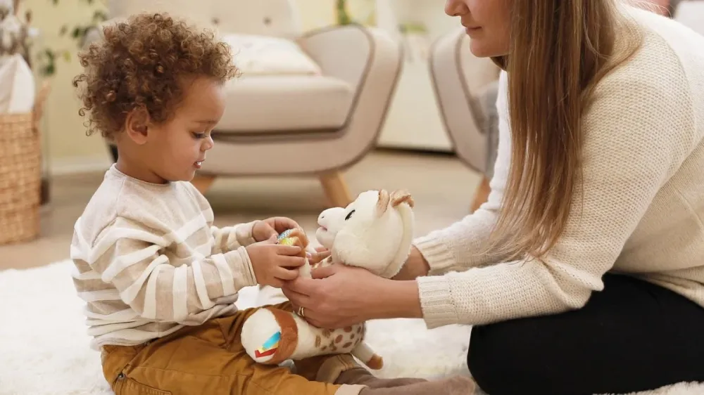 Sophie Giraffe Cuddly Touch& Music Pehmoinen kosketus& Musiikki