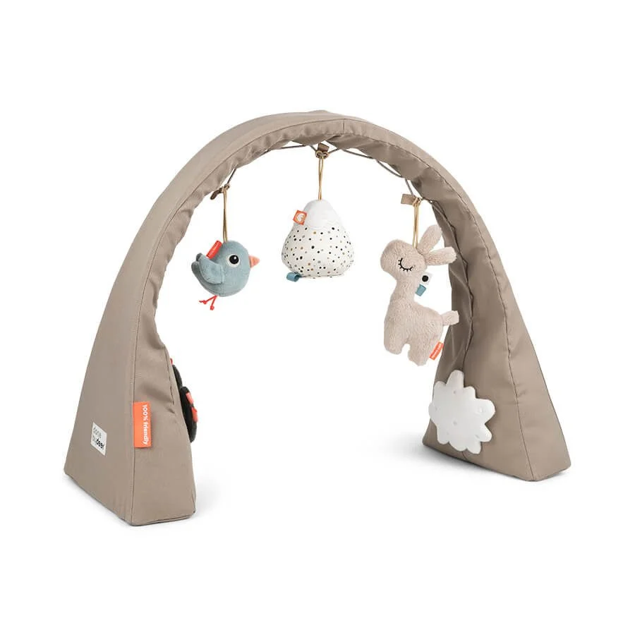 Tehty Deer Babygym Lalee Sandin toimesta