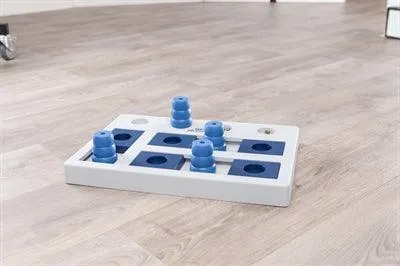 Trixie Dog Activity Chess - interaktiivinen koiranlelu pienille ja keskikokoisille koirille - tason 2 älykkyyspeli