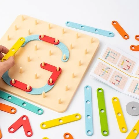 Ecotoys GeoFun Pöytä | Löydä hauskuus ja oppiminen yhdessä - Montessori geometrinen lelu