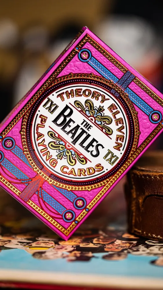 Beatles pink pelikortit - Theory11