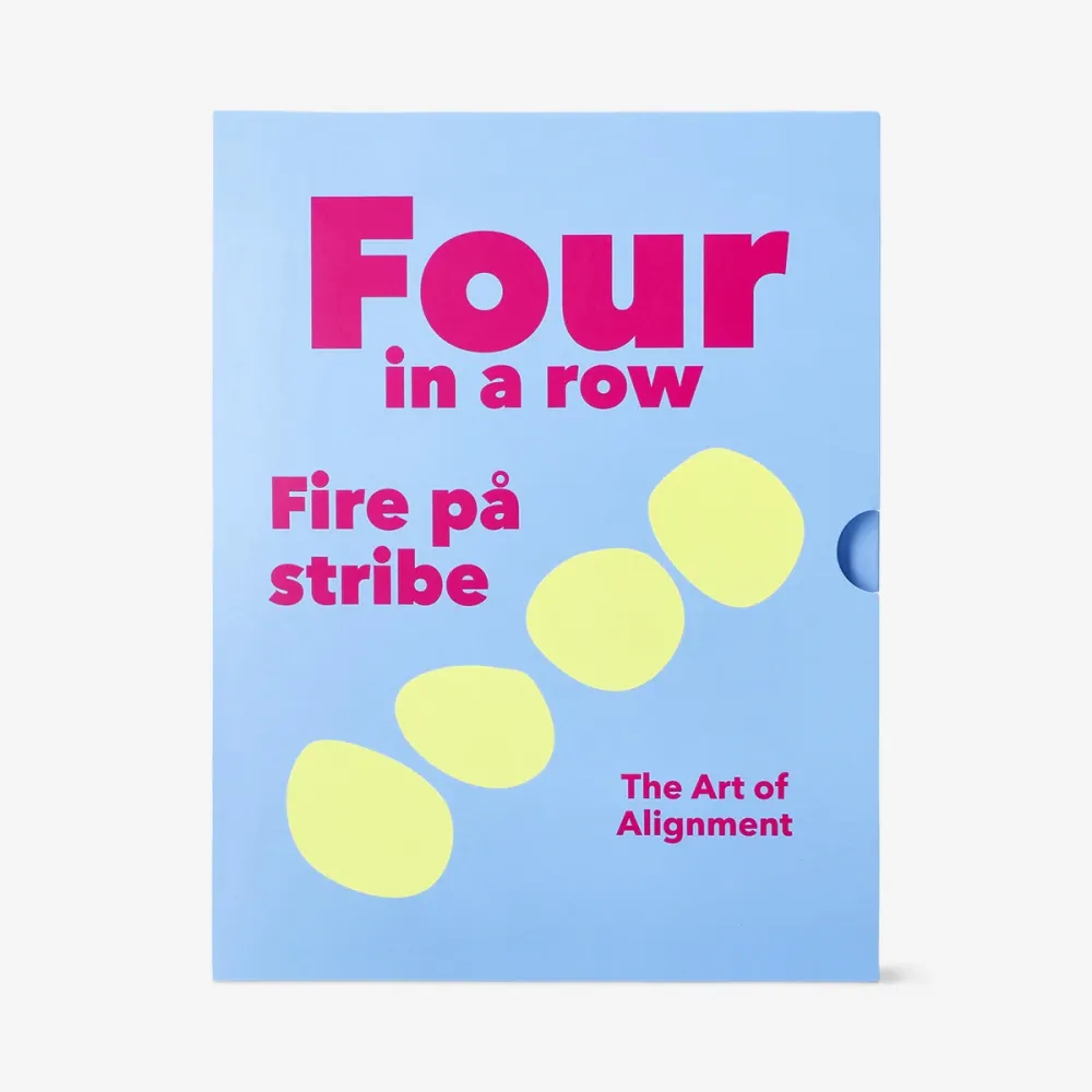 Neljä peräkkä kirjassa