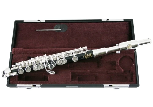 Piccolo YPC-32