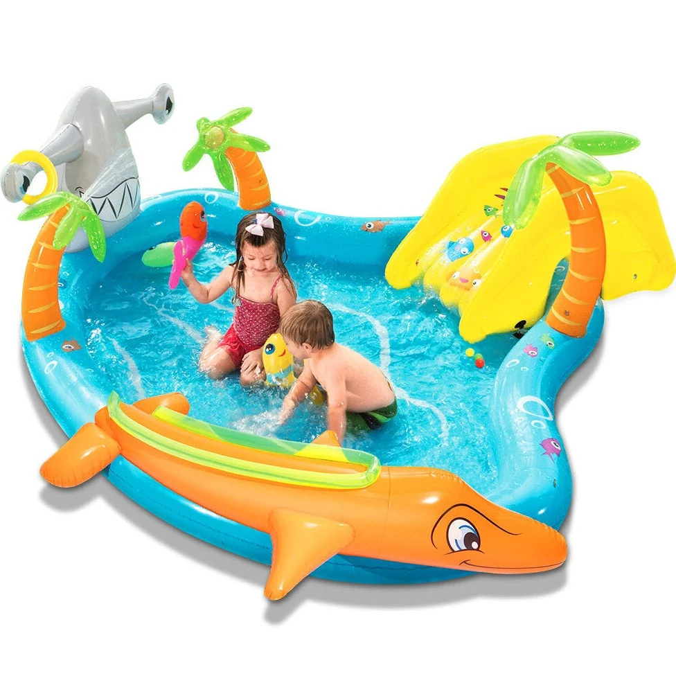 AquaAdventure | Roiskuttelun riemua pienille tutkimusmatkailijoille - Ilmatäytteinen leikkiallas